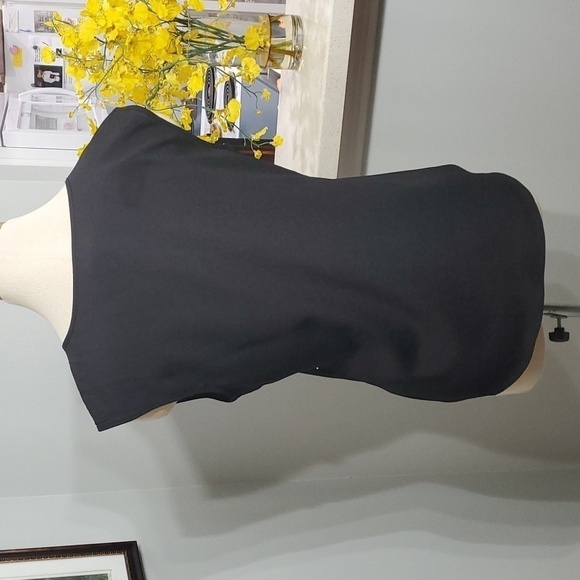 Covington Black sleevless top. Bling. Size small however fits a medium. - Picture 4 of 7